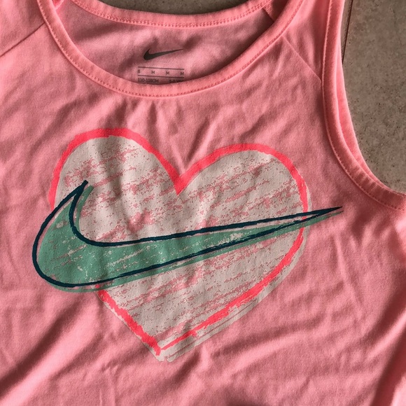 Nike Pink Tank Top and Teal Shorts Set - Picture 2 of 8